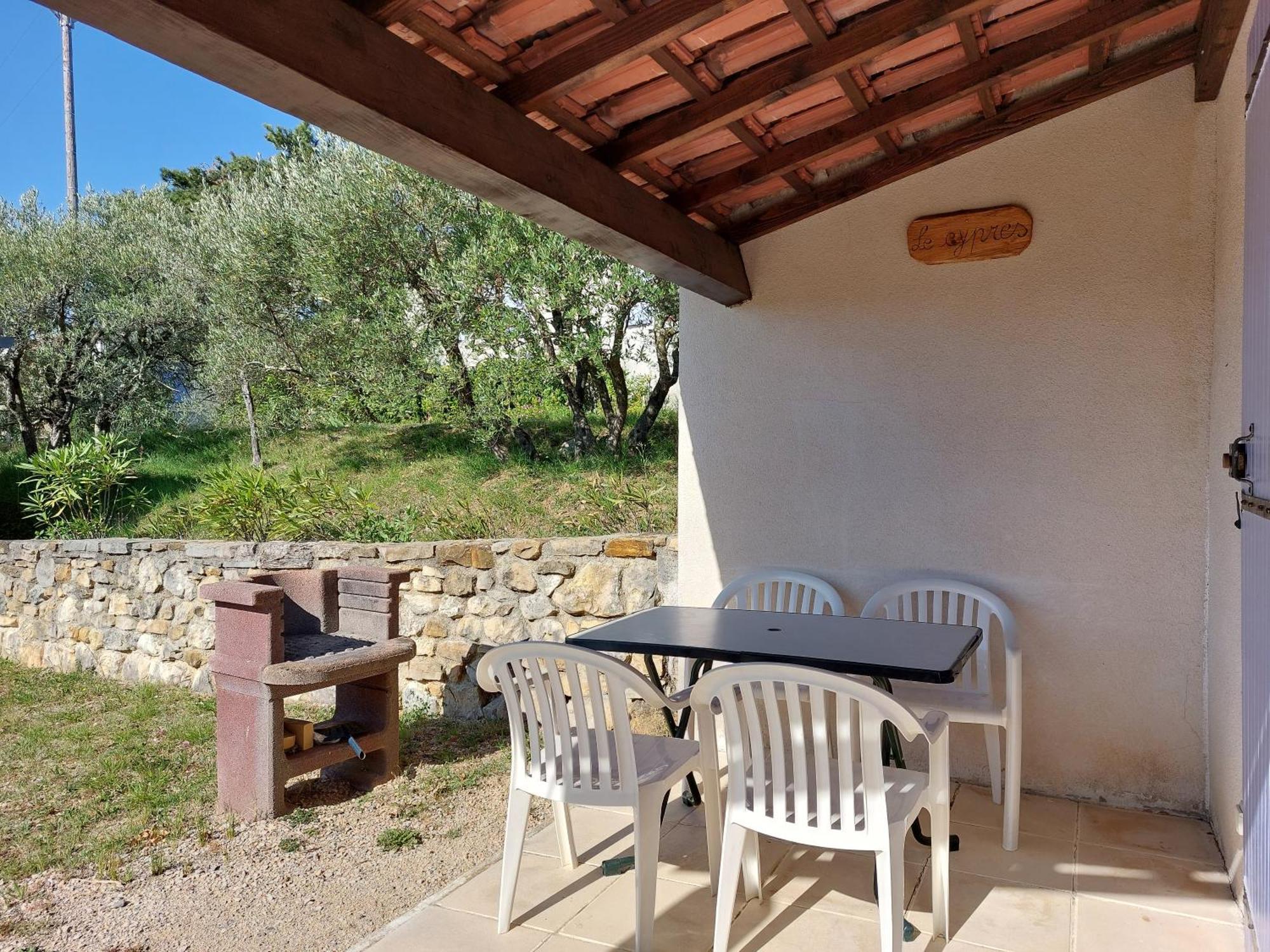 Village De Gites La Fontinelle Bessas Habitación foto
