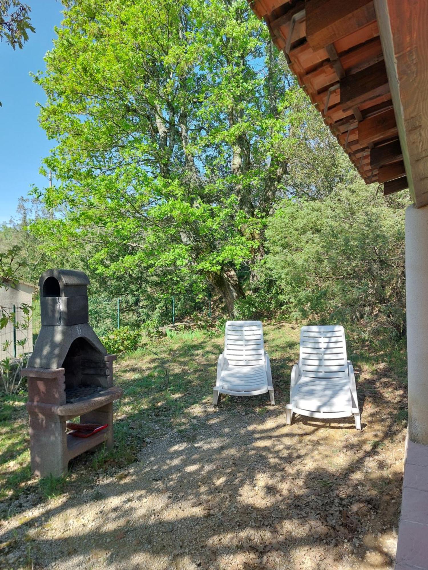 Village De Gites La Fontinelle Bessas Exterior foto